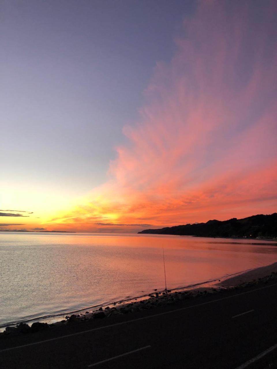 Te Mata Bay Seaviews Bed and Breakfast Tapu Esterno foto